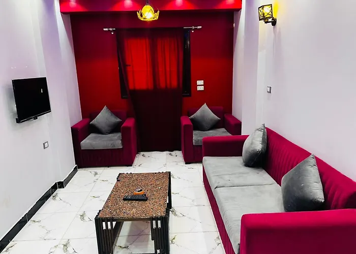 شقه في ميدان العروسه *